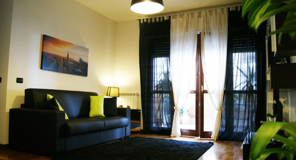 Sweet Roman Holiday Fiumicino Phòng bức ảnh